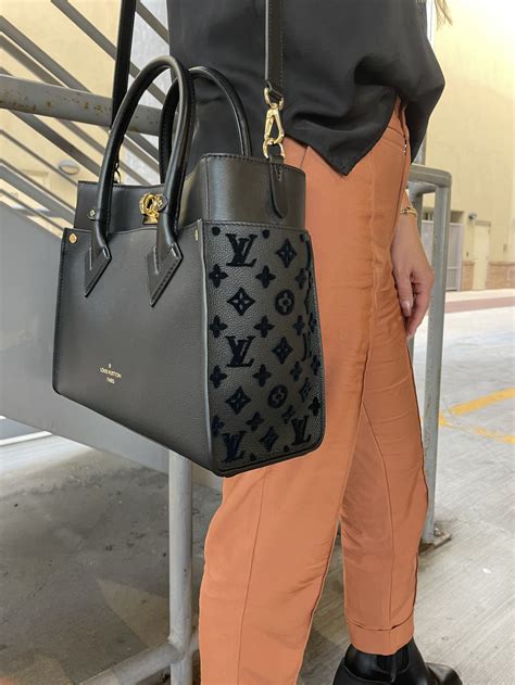 louis vuitton on my side bag review|On My Side .